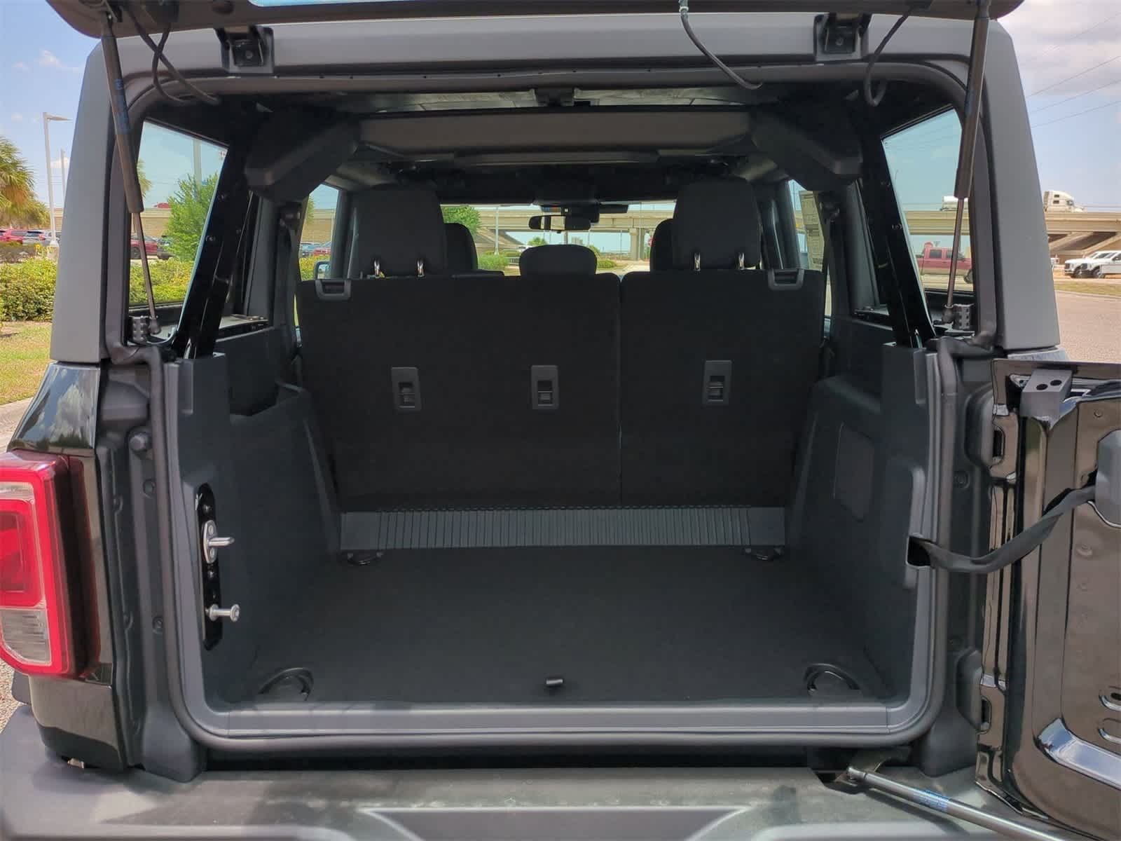 Thumbnail: 2025 Ford Bronco - 24