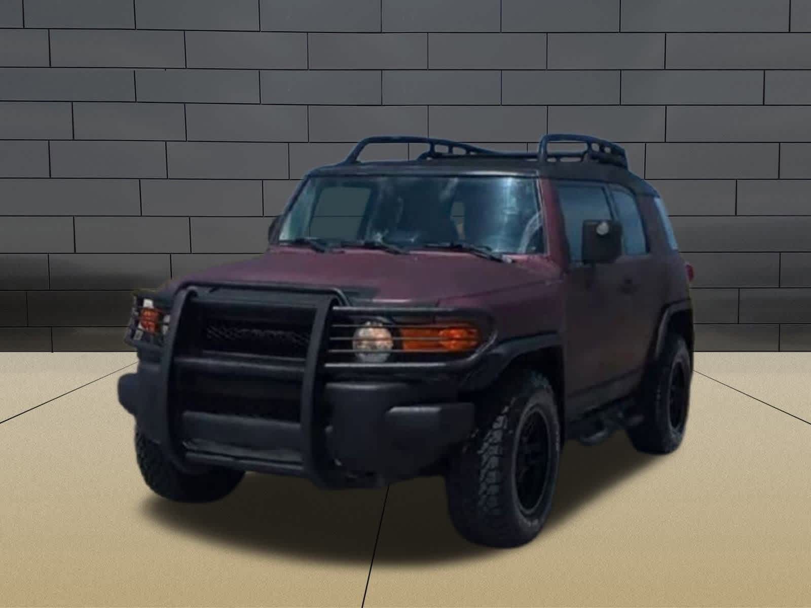 Thumbnail: 2013 Toyota FJ Cruiser - 5