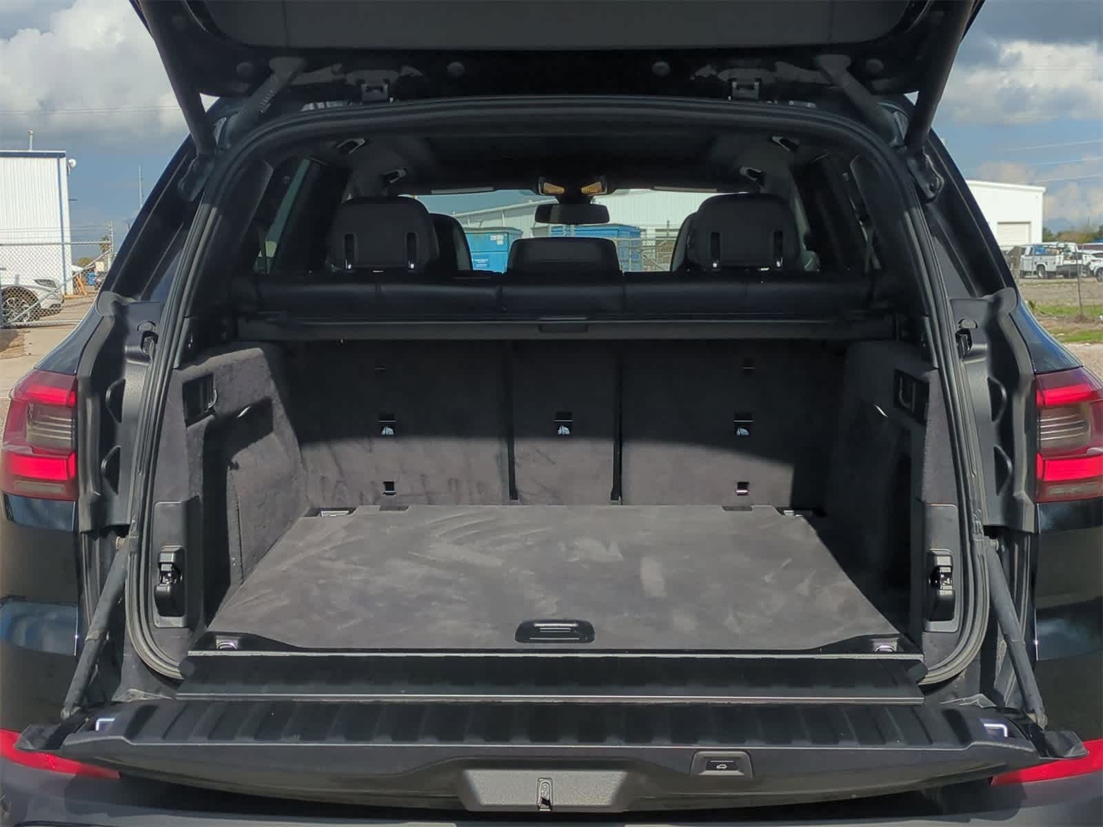 Thumbnail: 2021 BMW X5 - 26