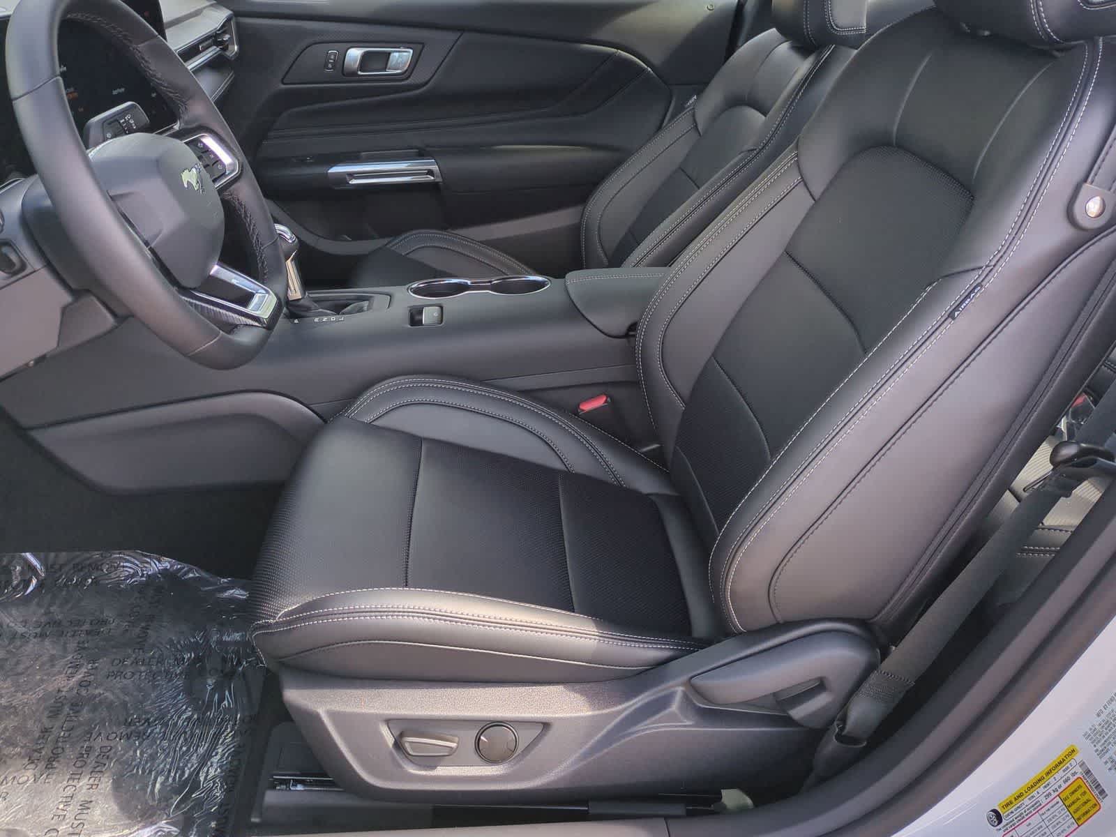 Thumbnail: 2025 Ford Mustang - 18