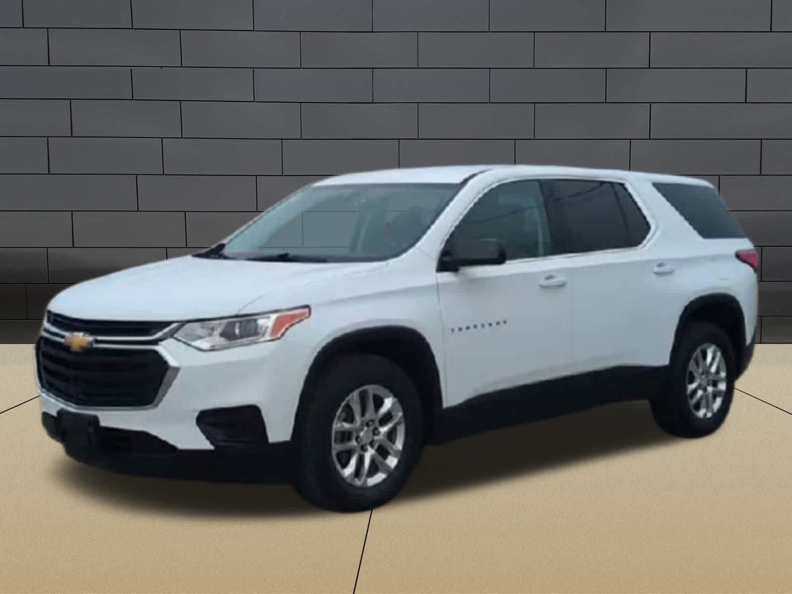 Thumbnail: 2019 Chevrolet Traverse - 4