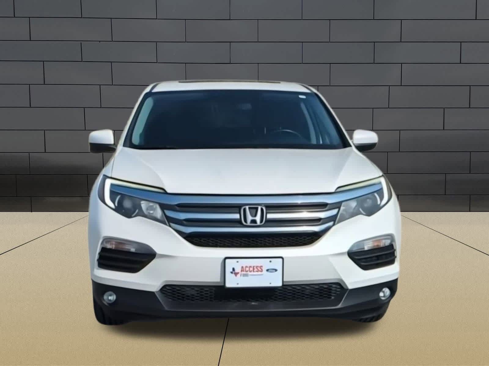Thumbnail: 2018 Honda Pilot - 3