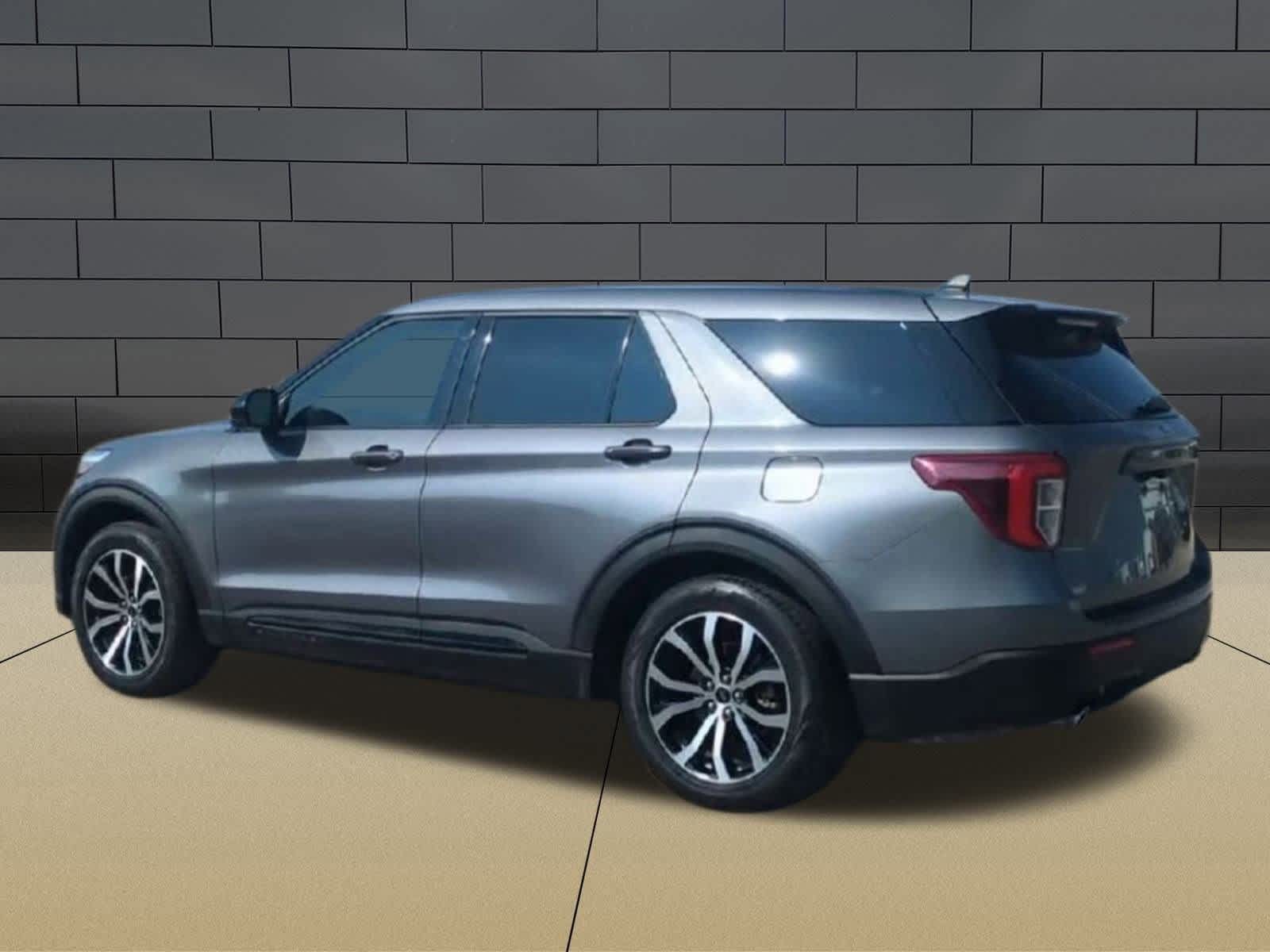 Thumbnail: 2022 Ford Explorer - 6