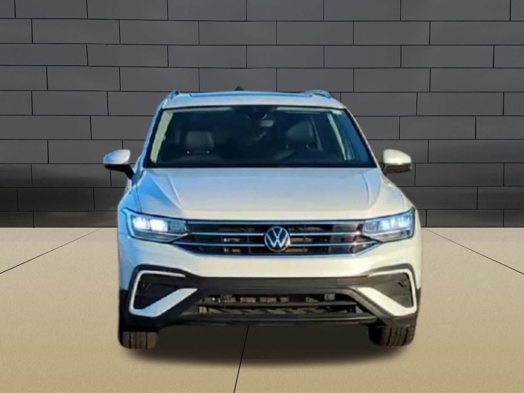 Used 2023 Volkswagen Tiguan SE SUV