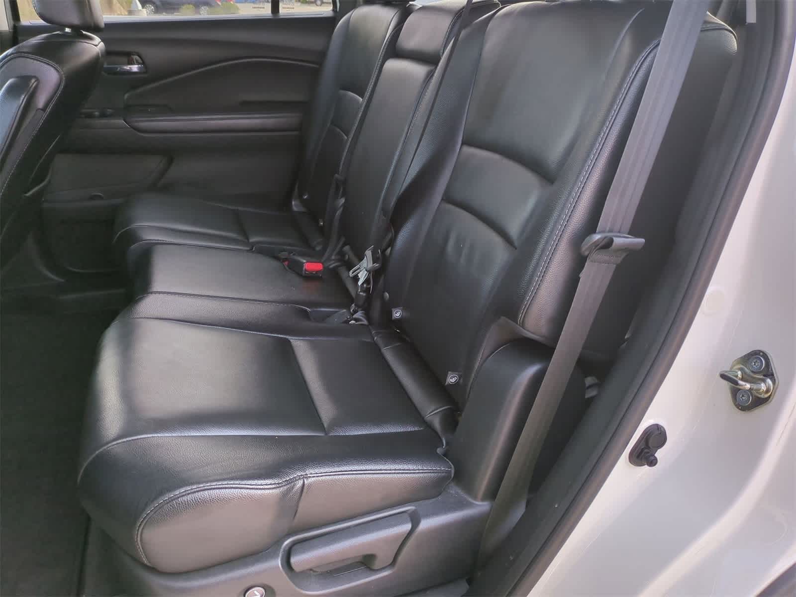 Thumbnail: 2018 Honda Pilot - 24