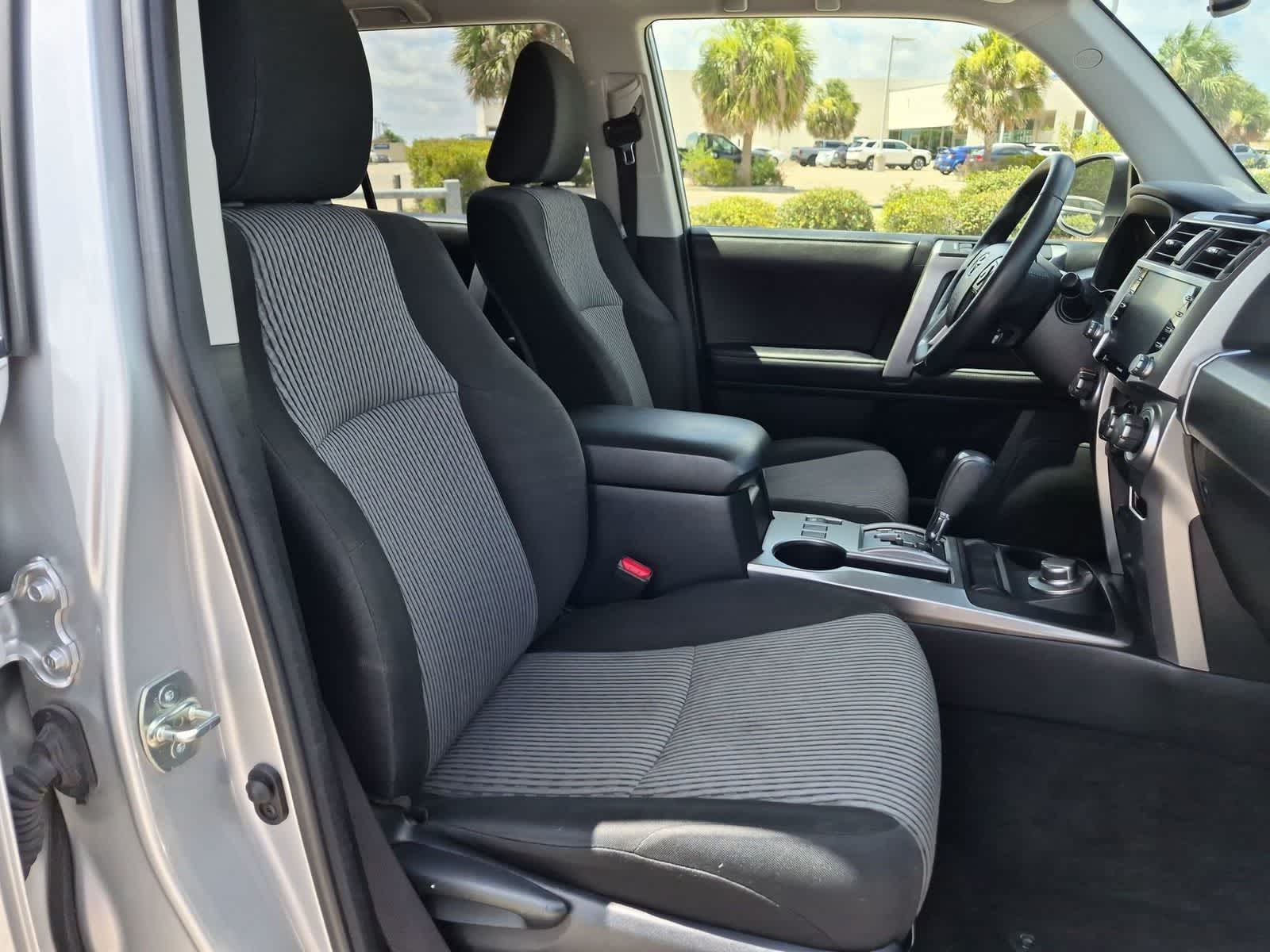 2022 Toyota 4Runner SR5 - Photo 25