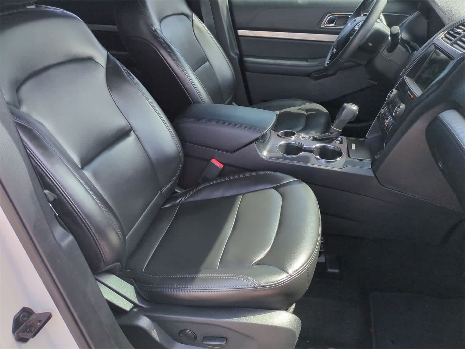 2019 Ford Explorer XLT 27