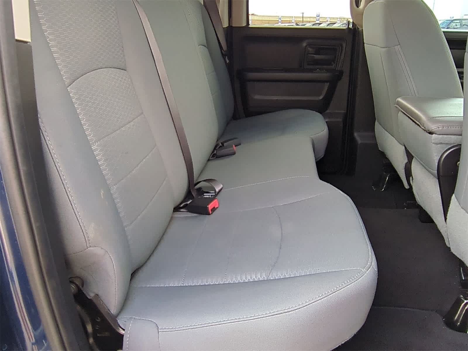 Thumbnail: 2020 RAM 1500 Classic - 24