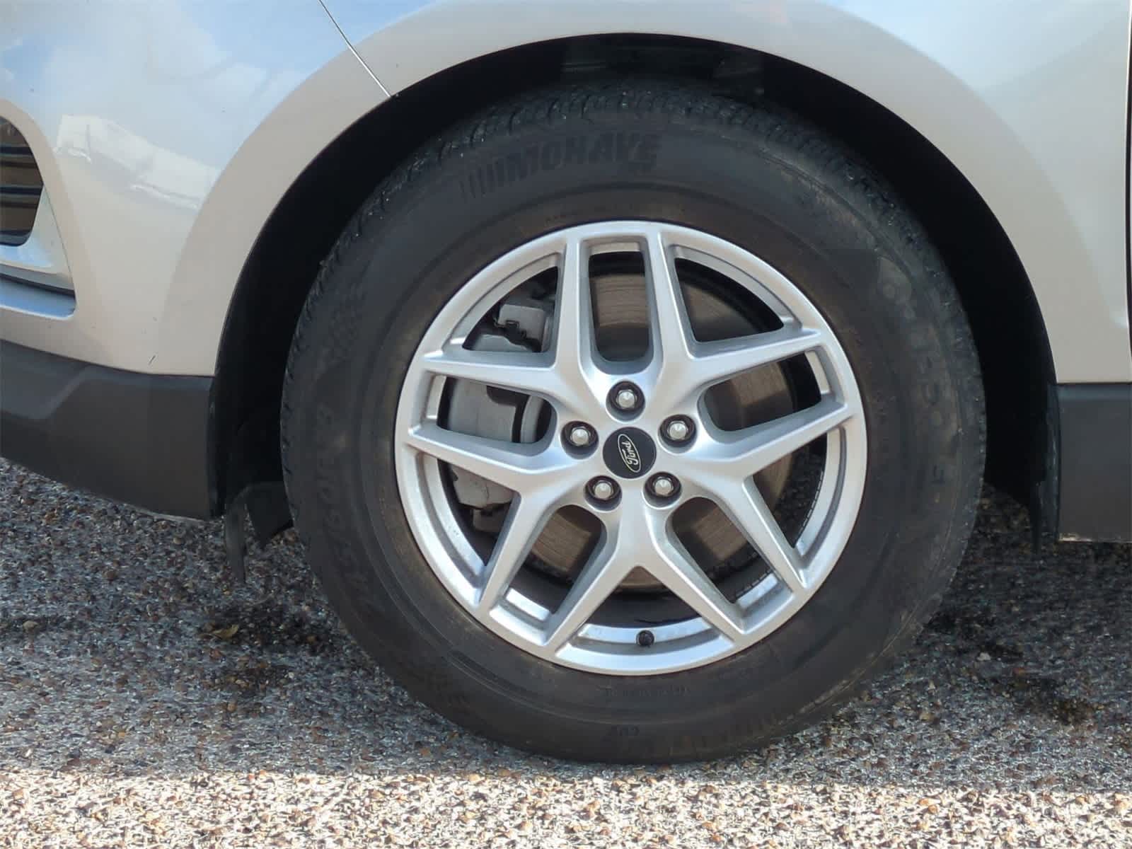 Thumbnail: 2023 Ford Edge - 31