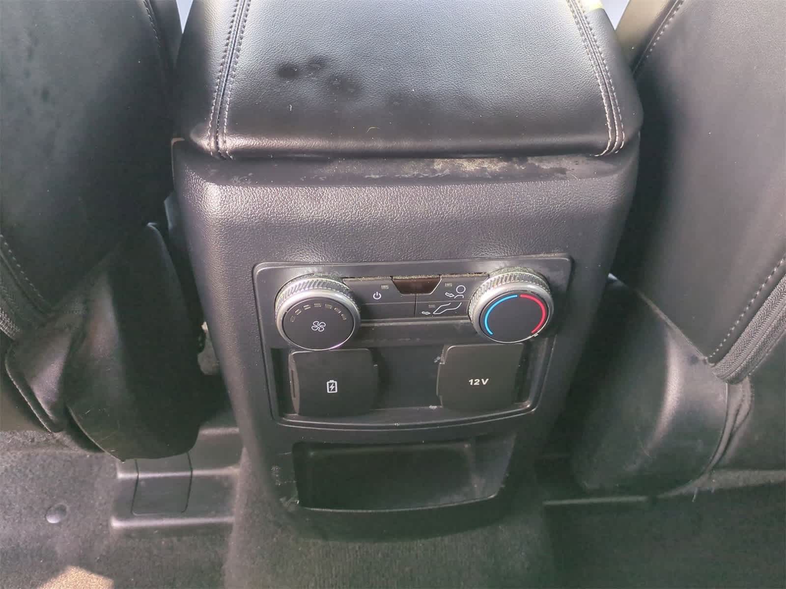 Thumbnail: 2021 Ford Explorer - 21