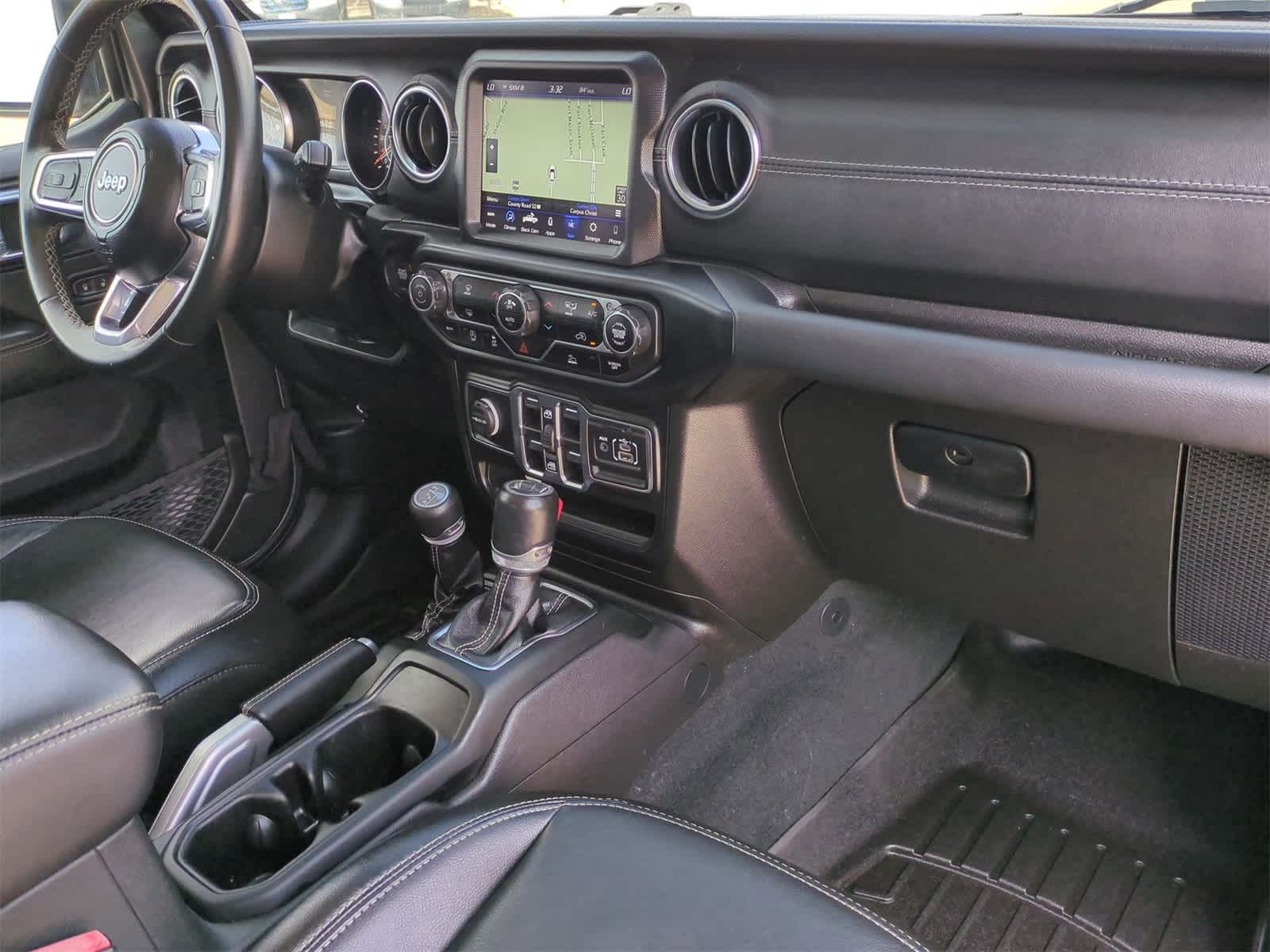 Thumbnail: 2022 Jeep Gladiator - 28