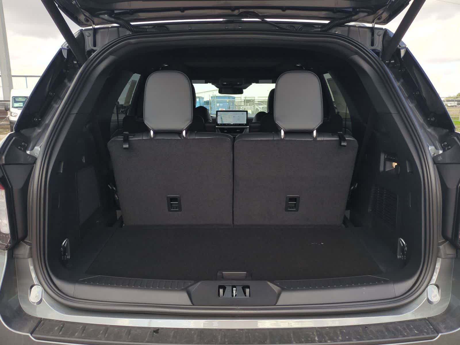 Thumbnail: 2026 Ford Explorer - 26