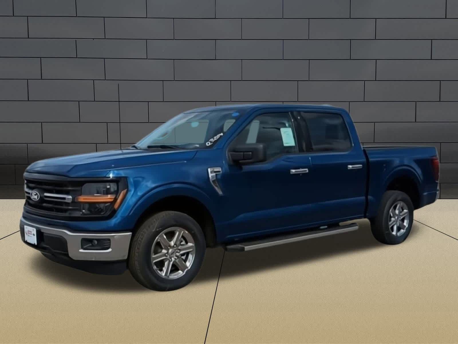 2025 Ford F-150 XLT photo 4