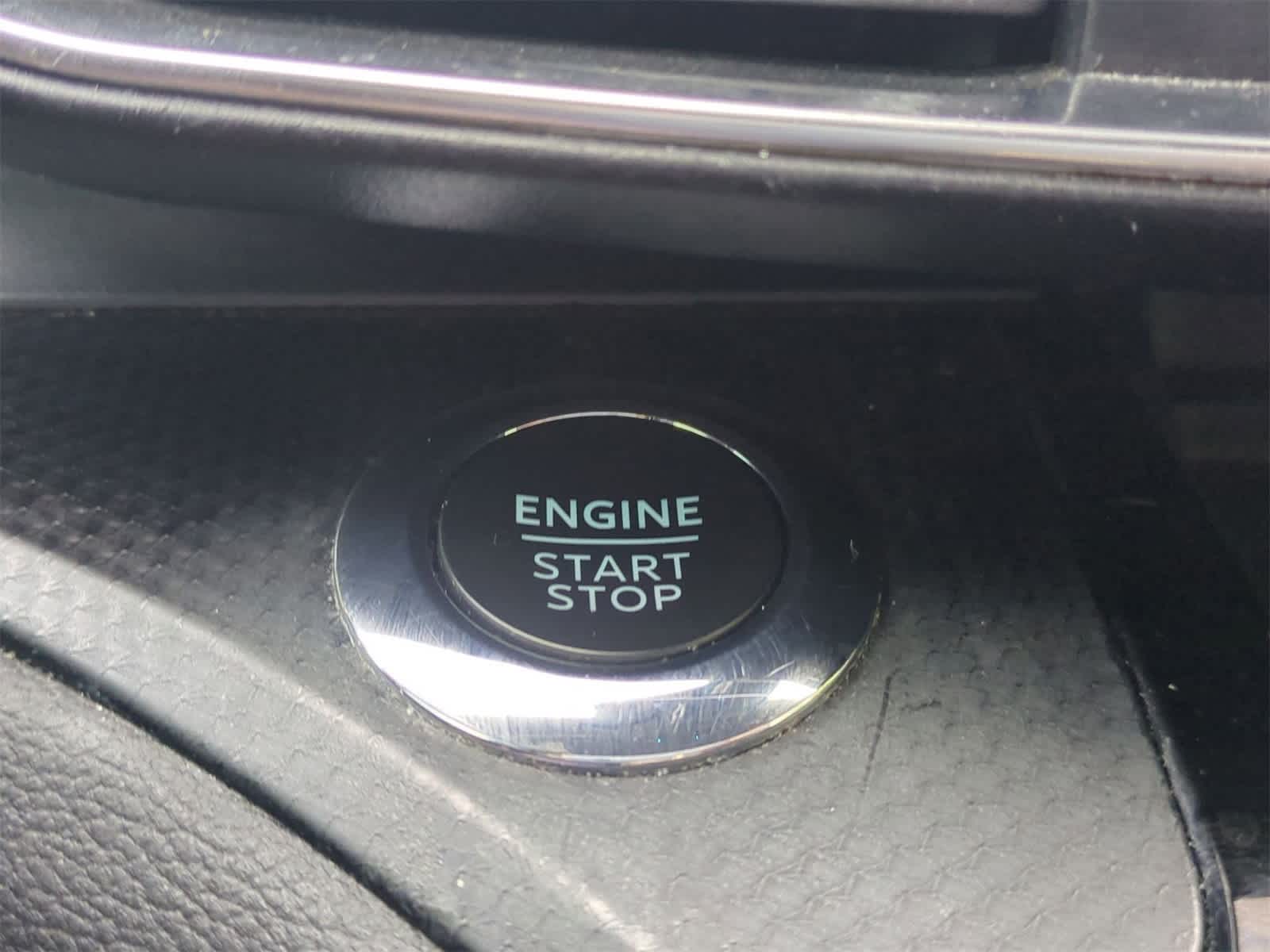 Thumbnail: 2022 Ford Explorer - 17