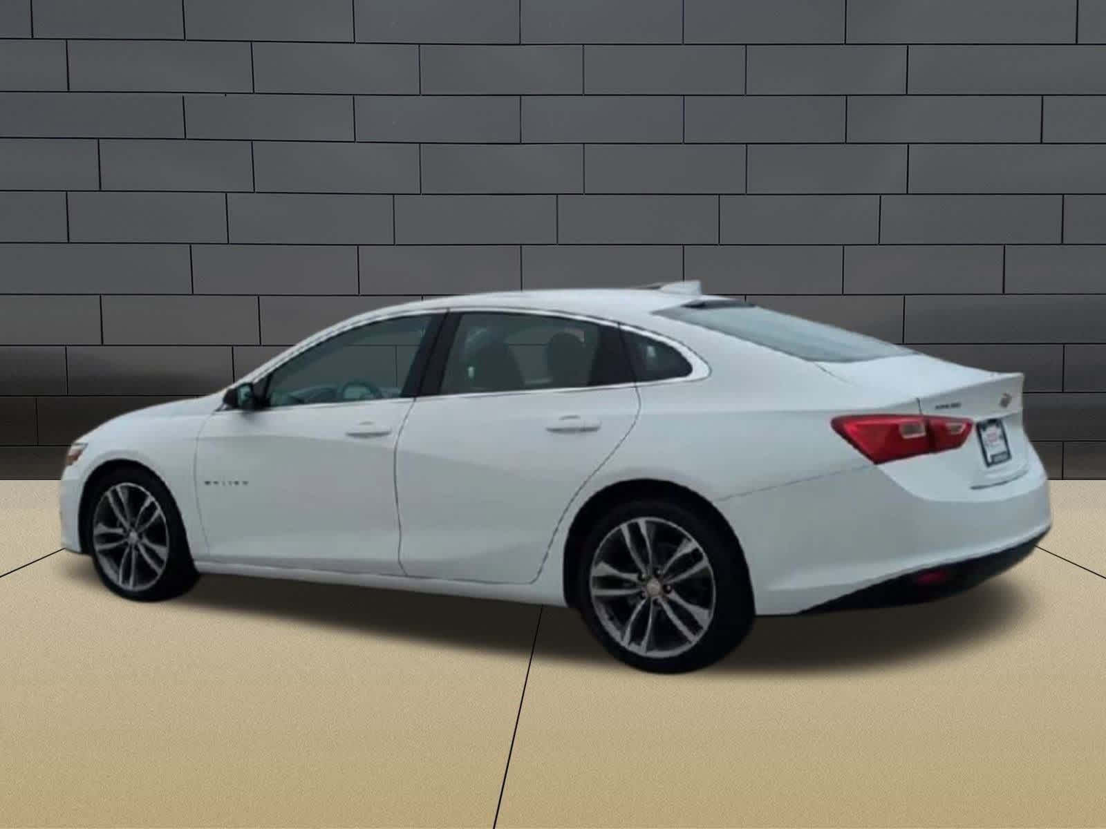 Thumbnail: 2023 Chevrolet Malibu - 6