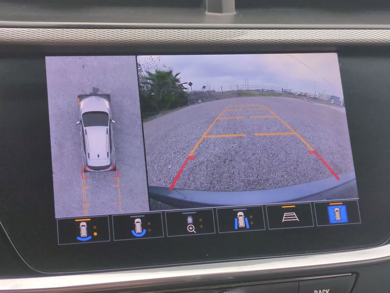 Thumbnail: 2022 Buick Encore GX - 15