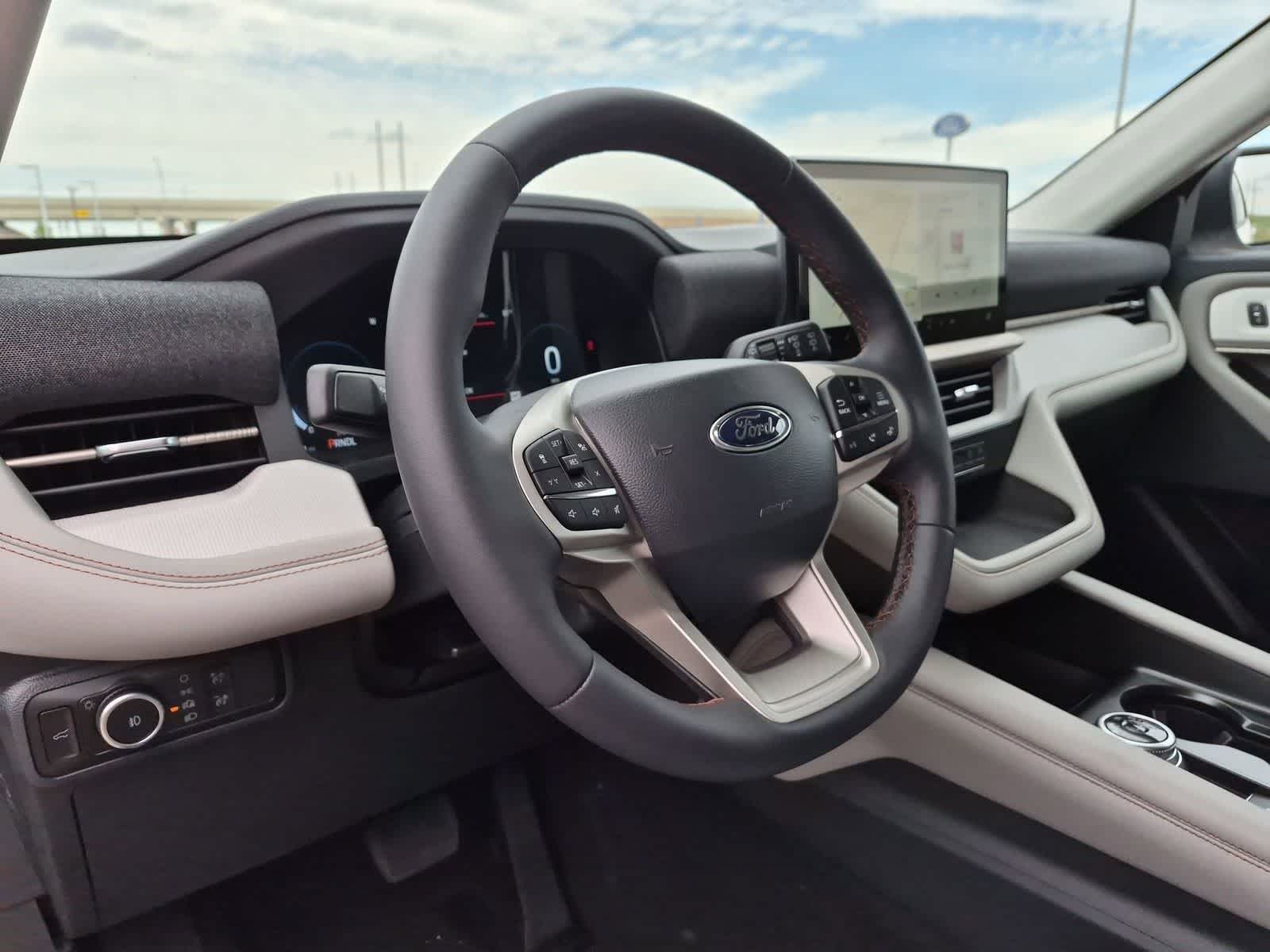Thumbnail: 2026 Ford Explorer - 9
