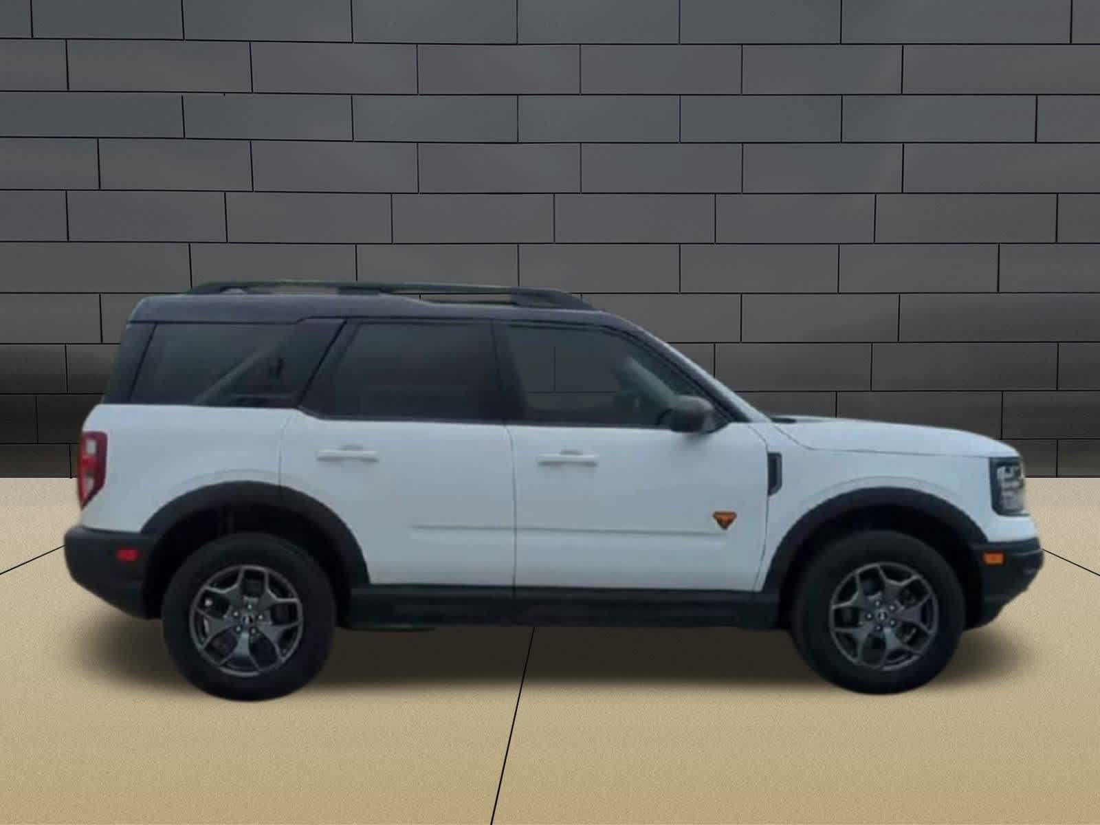 Thumbnail: 2021 Ford Bronco Sport - 9
