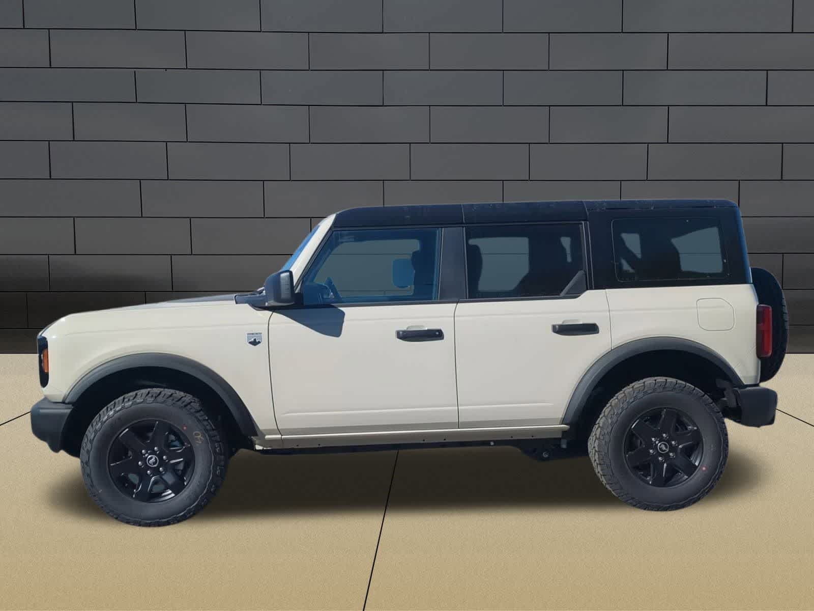 Thumbnail: 2025 Ford Bronco - 5