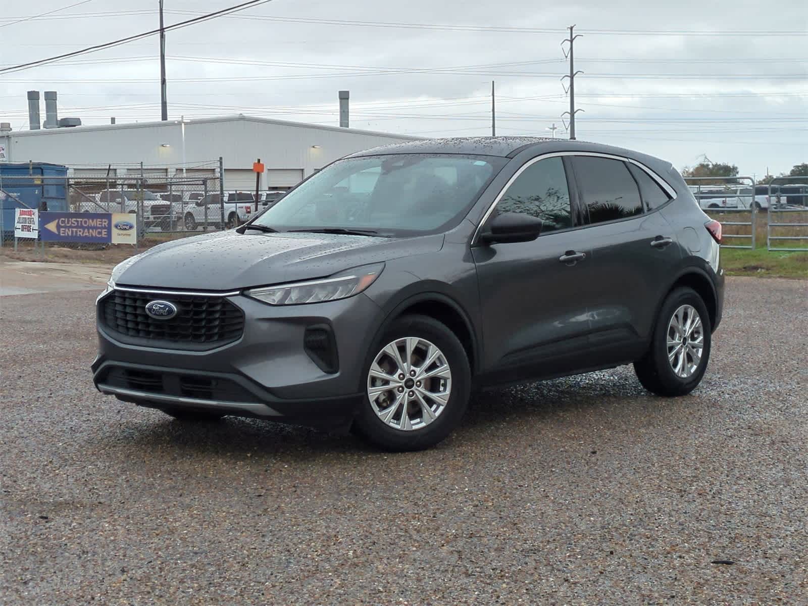 2024 Ford Escape Active's photo