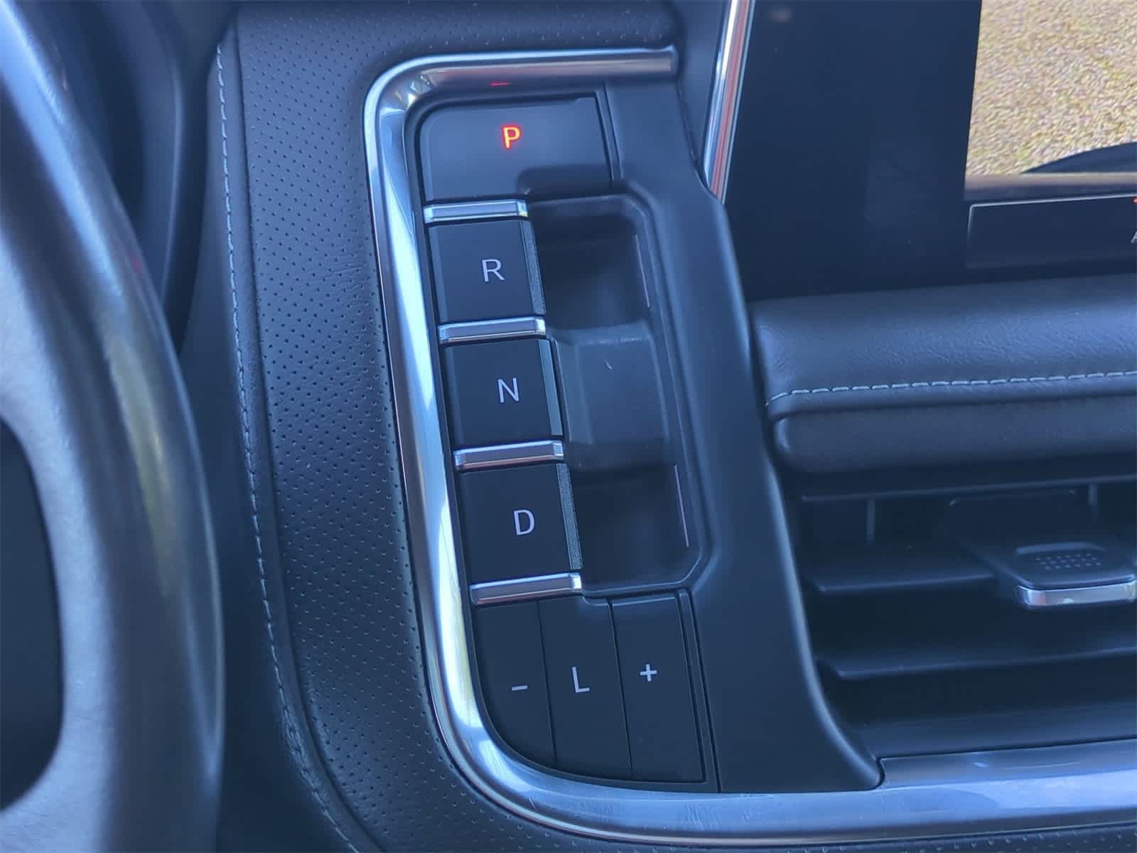 Thumbnail: 2023 GMC Yukon - 15