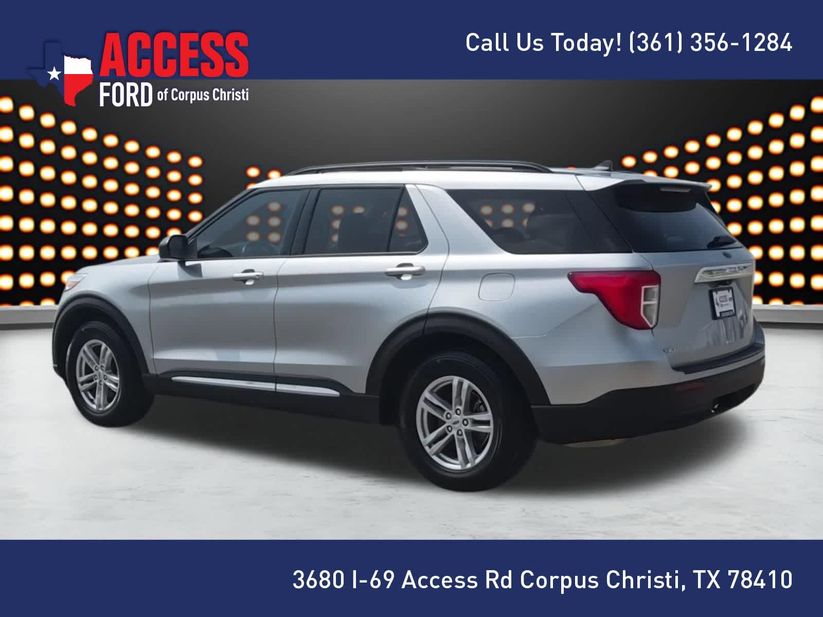 Thumbnail: 2022 Ford Explorer - 6