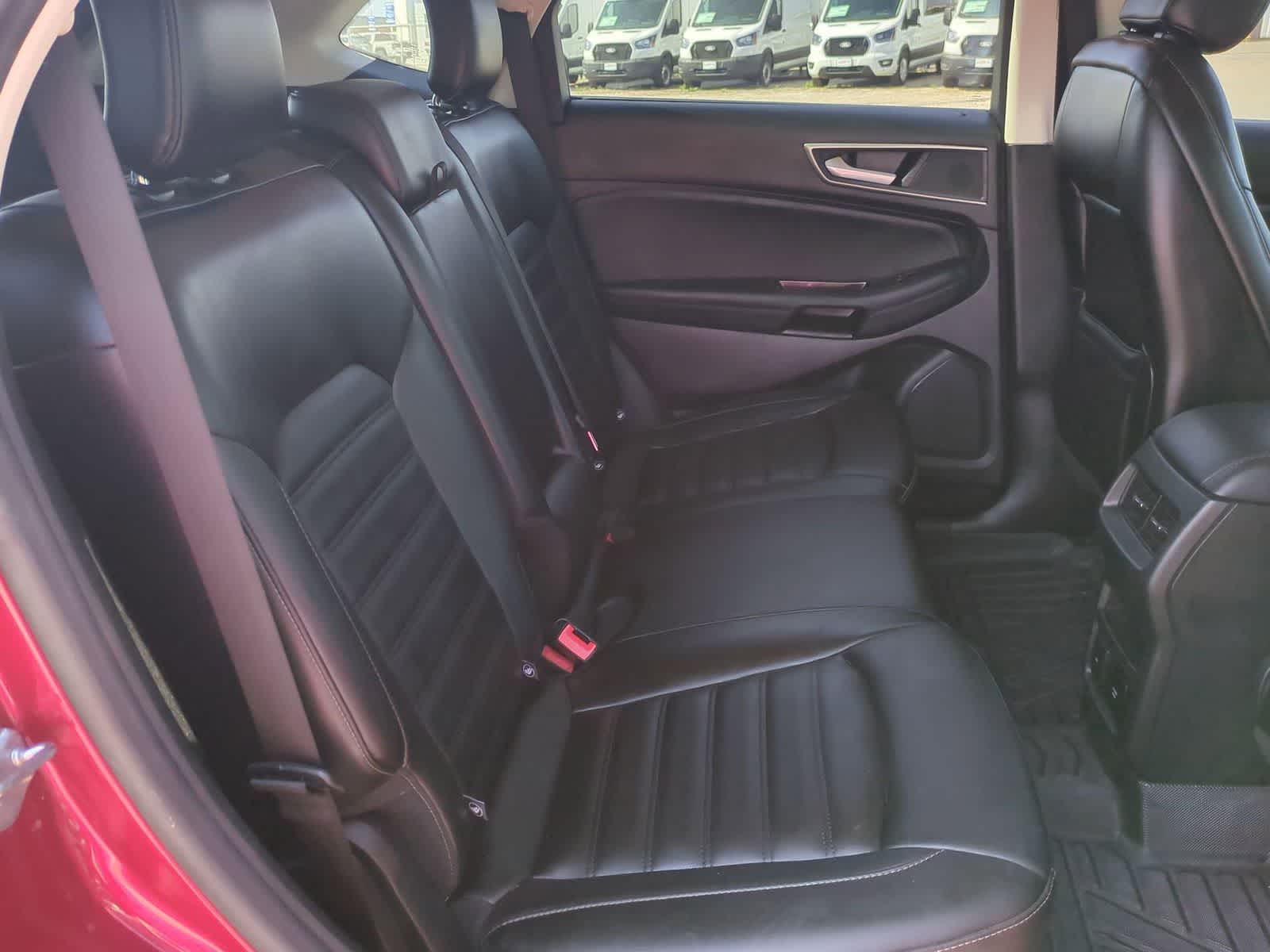 Thumbnail: 2020 Ford Edge - 26