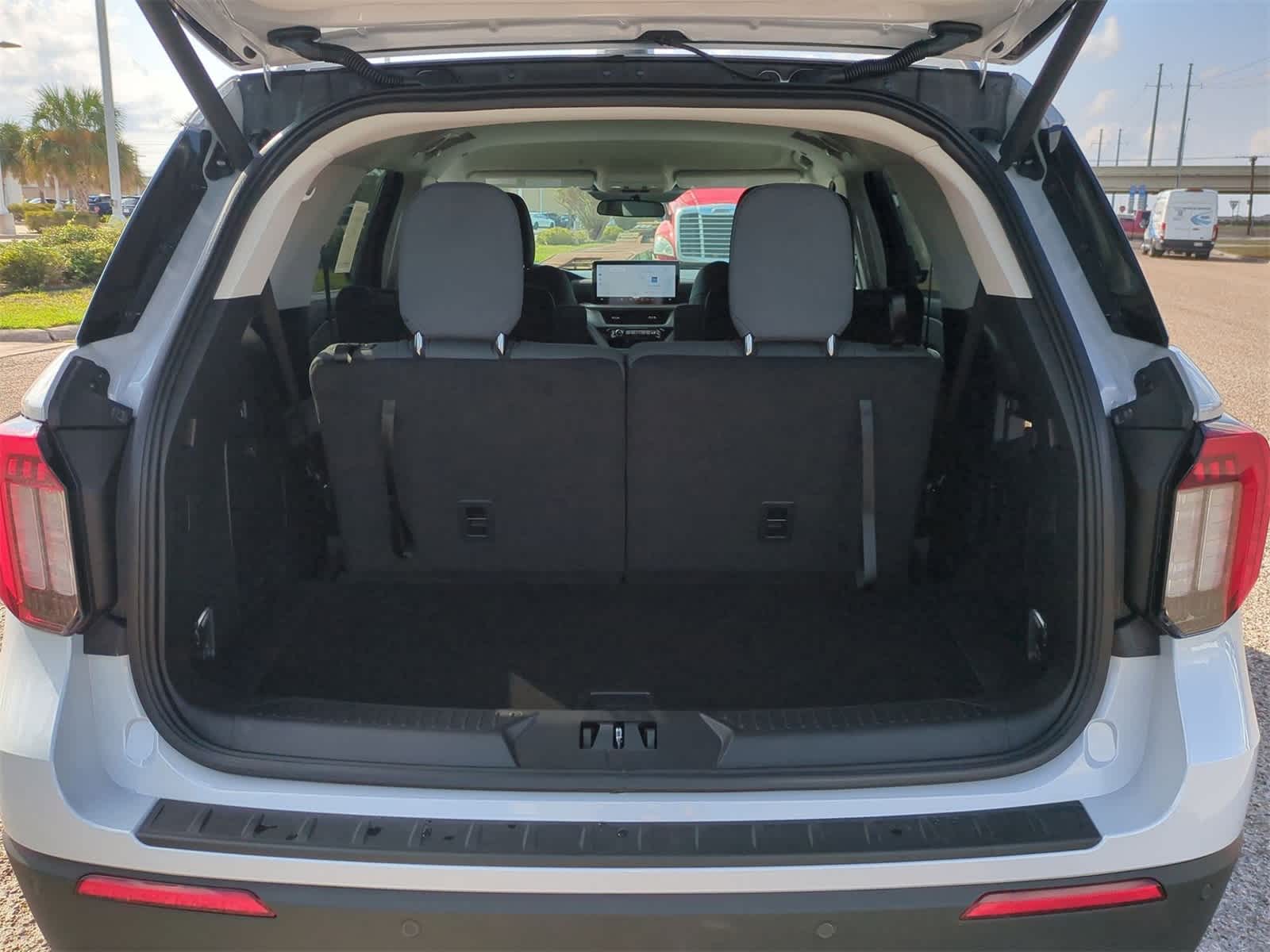 Thumbnail: 2026 Ford Explorer - 25