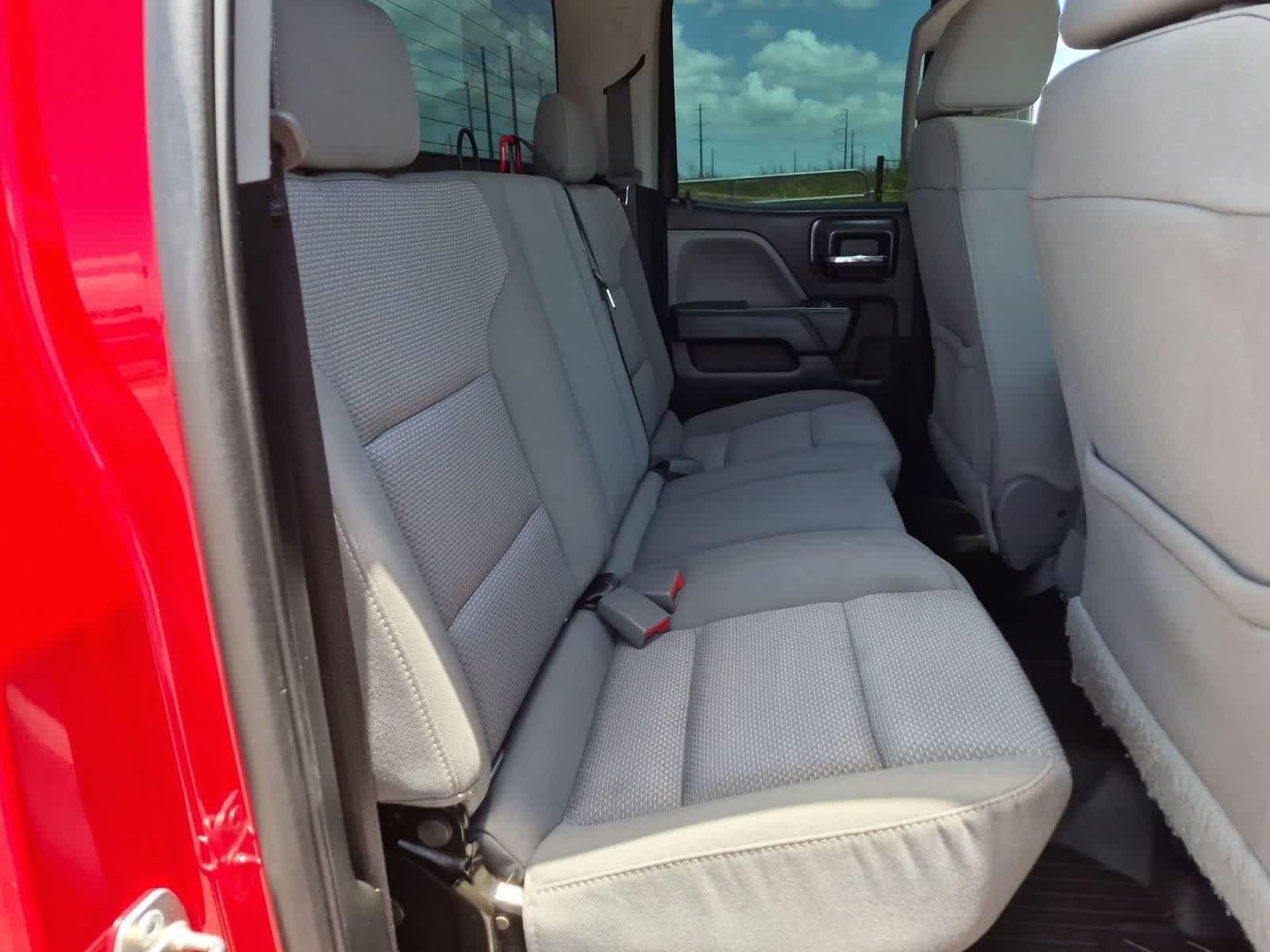 Thumbnail: 2019 Chevrolet Silverado 1500 - 23