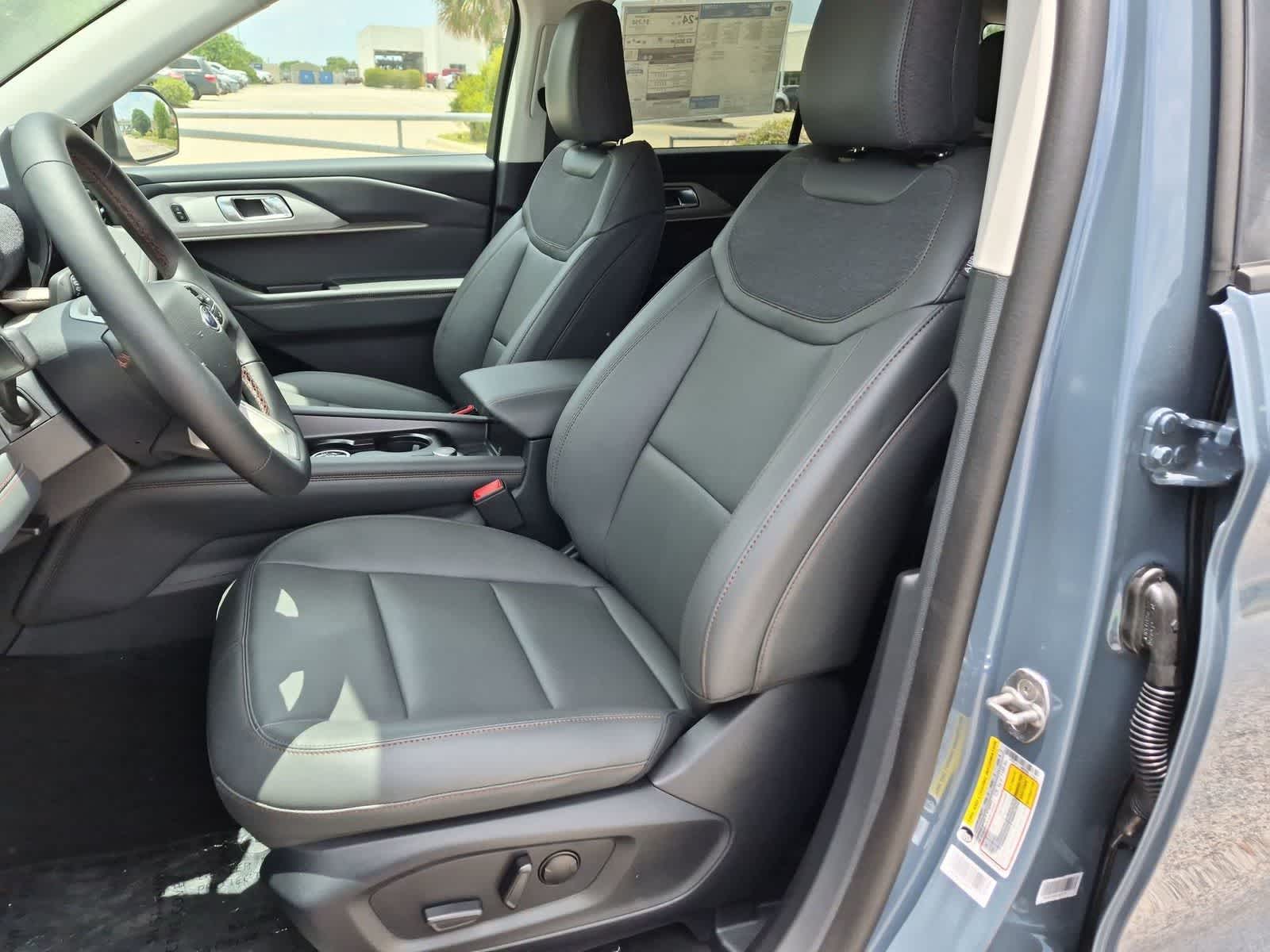 Thumbnail: 2026 Ford Explorer - 19