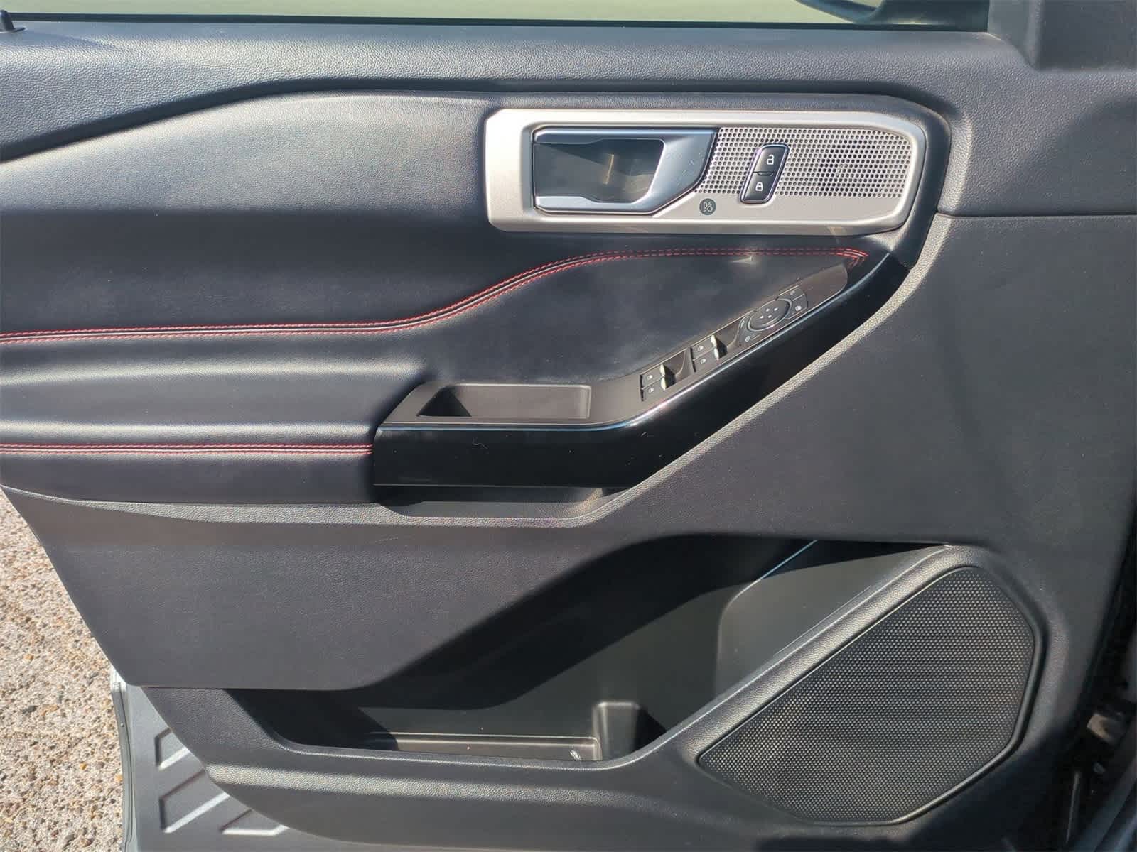 Thumbnail: 2022 Ford Explorer - 22