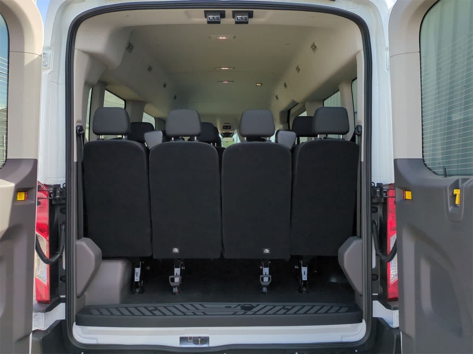 Thumbnail: 2025 Ford Econoline - 21