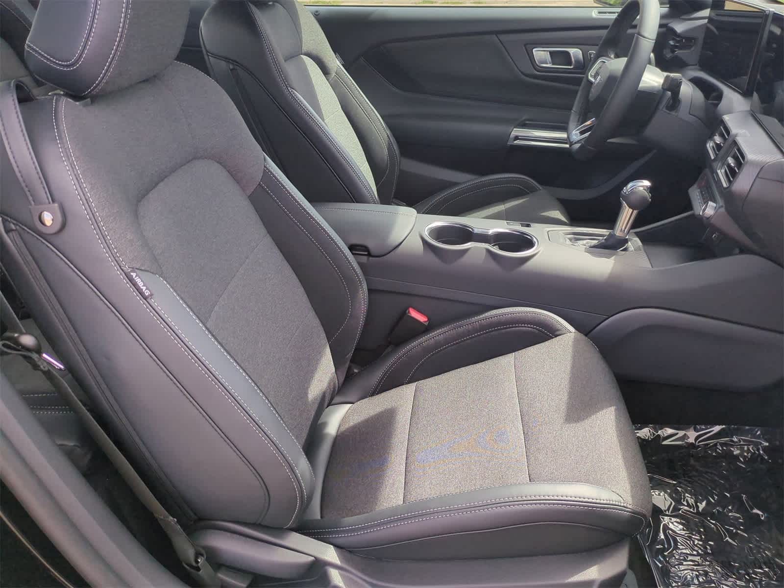 Thumbnail: 2025 Ford Mustang - 25