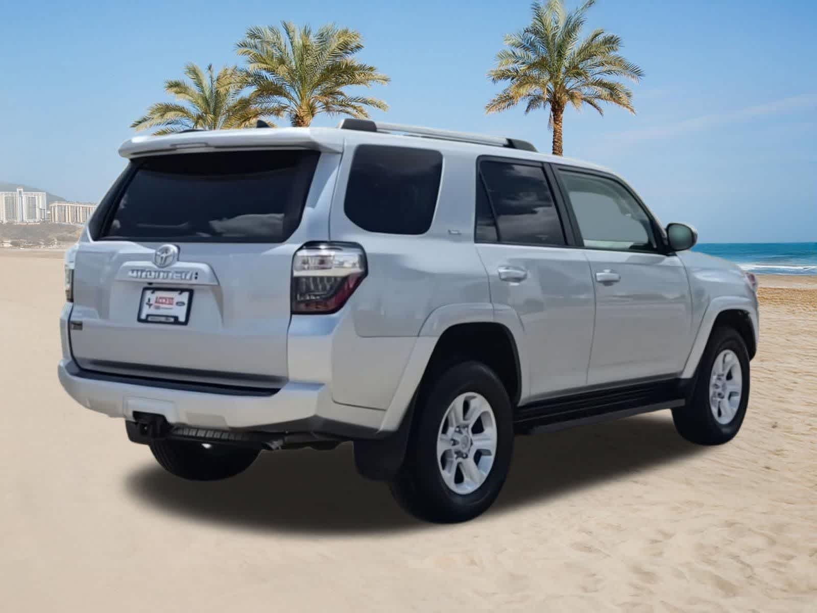 2022 Toyota 4Runner SR5 - Photo 8