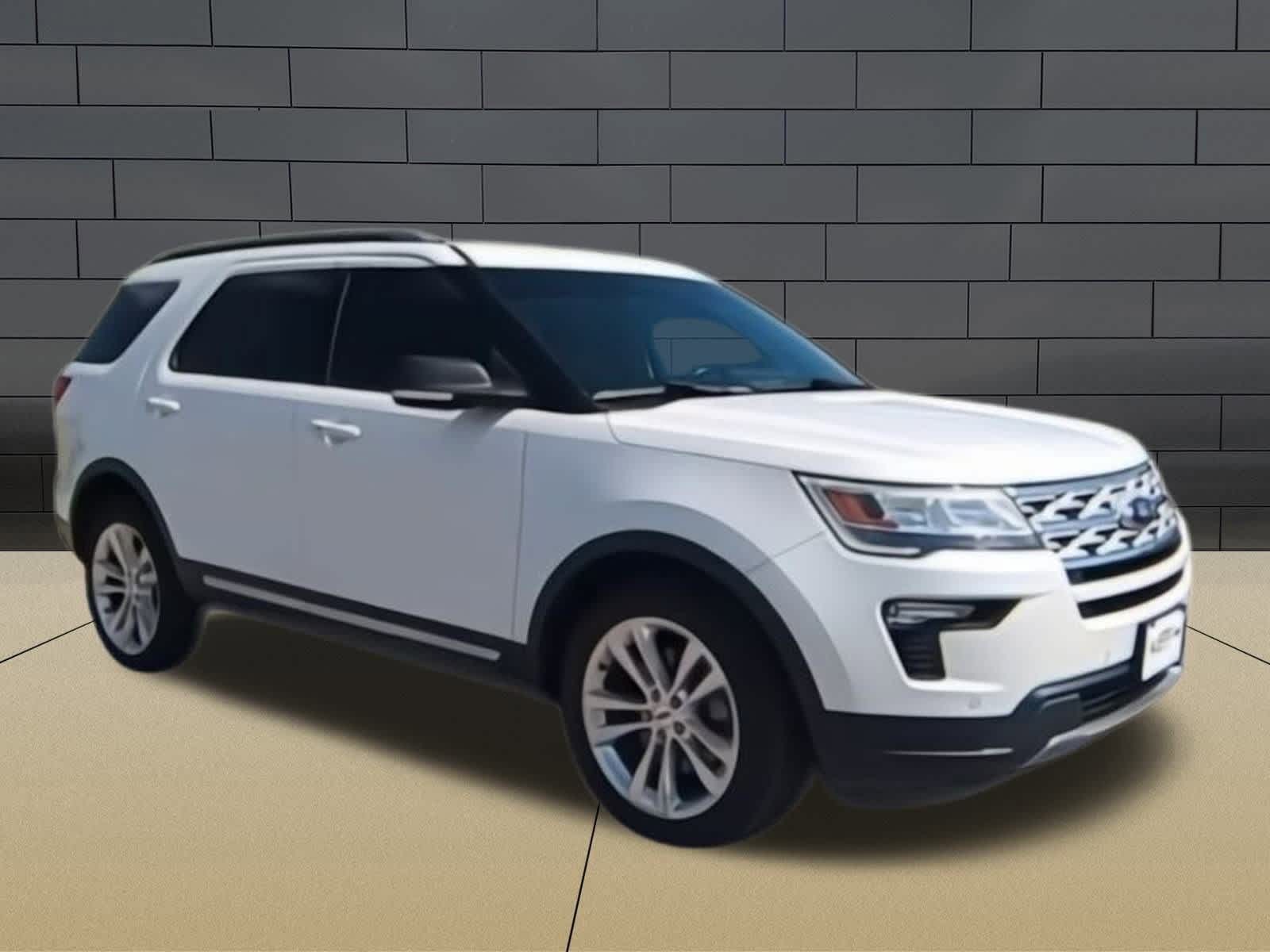 2019 Ford Explorer XLT 2