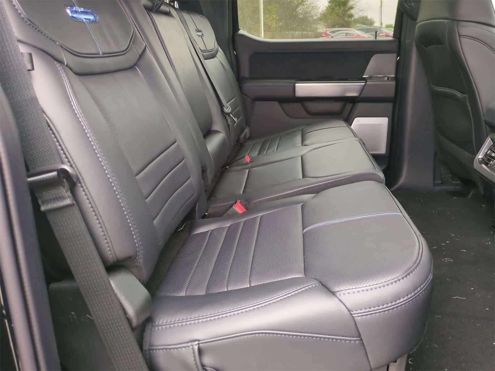 2025 Ford F-250 Platinum 27