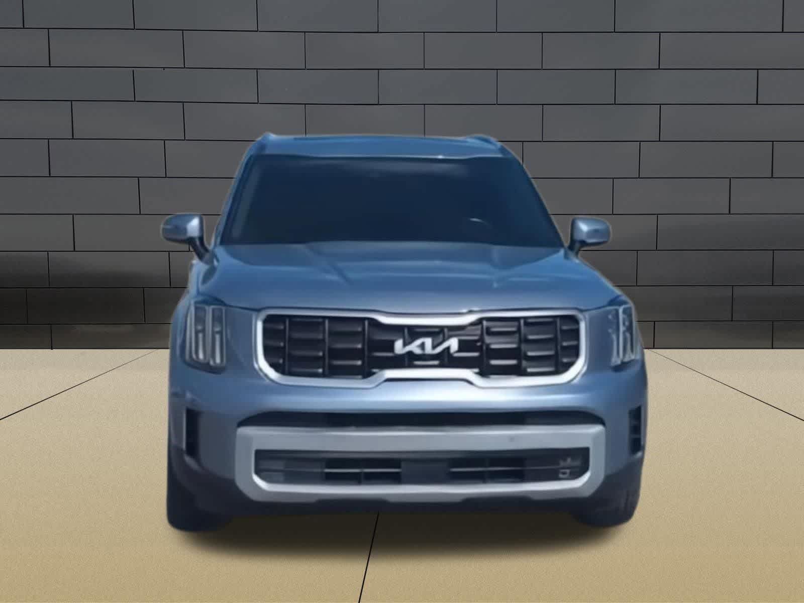 Thumbnail: 2023 Kia Telluride - 3