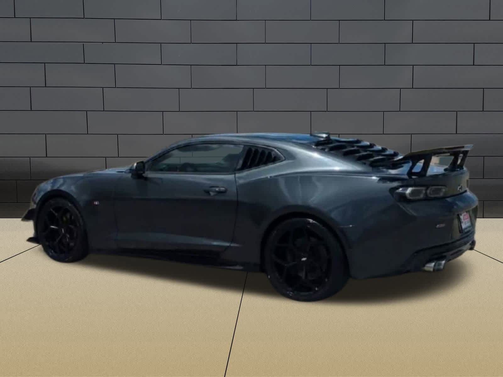 Thumbnail: 2016 Chevrolet Camaro - 6