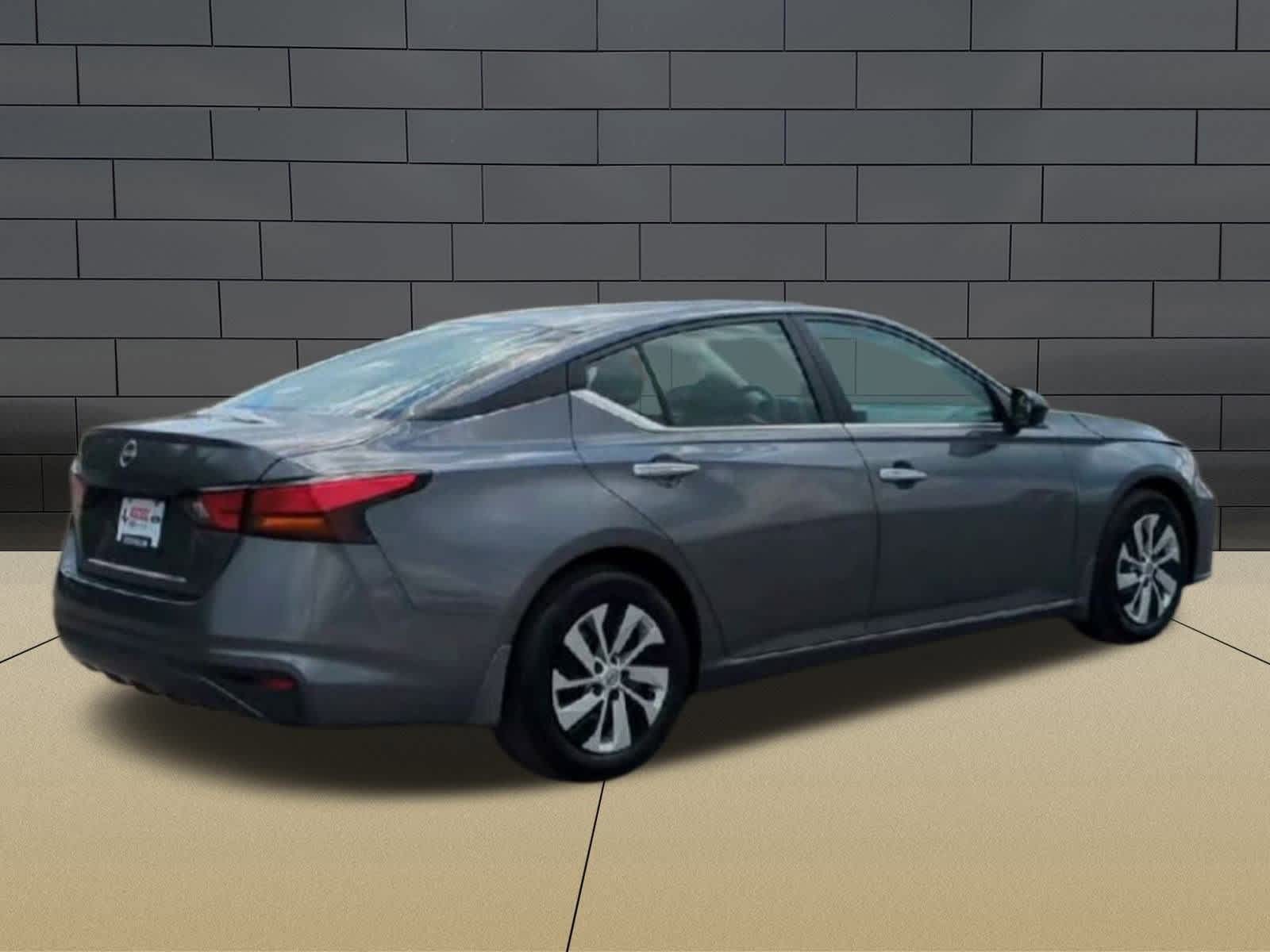 Thumbnail: 2024 Nissan Altima - 8