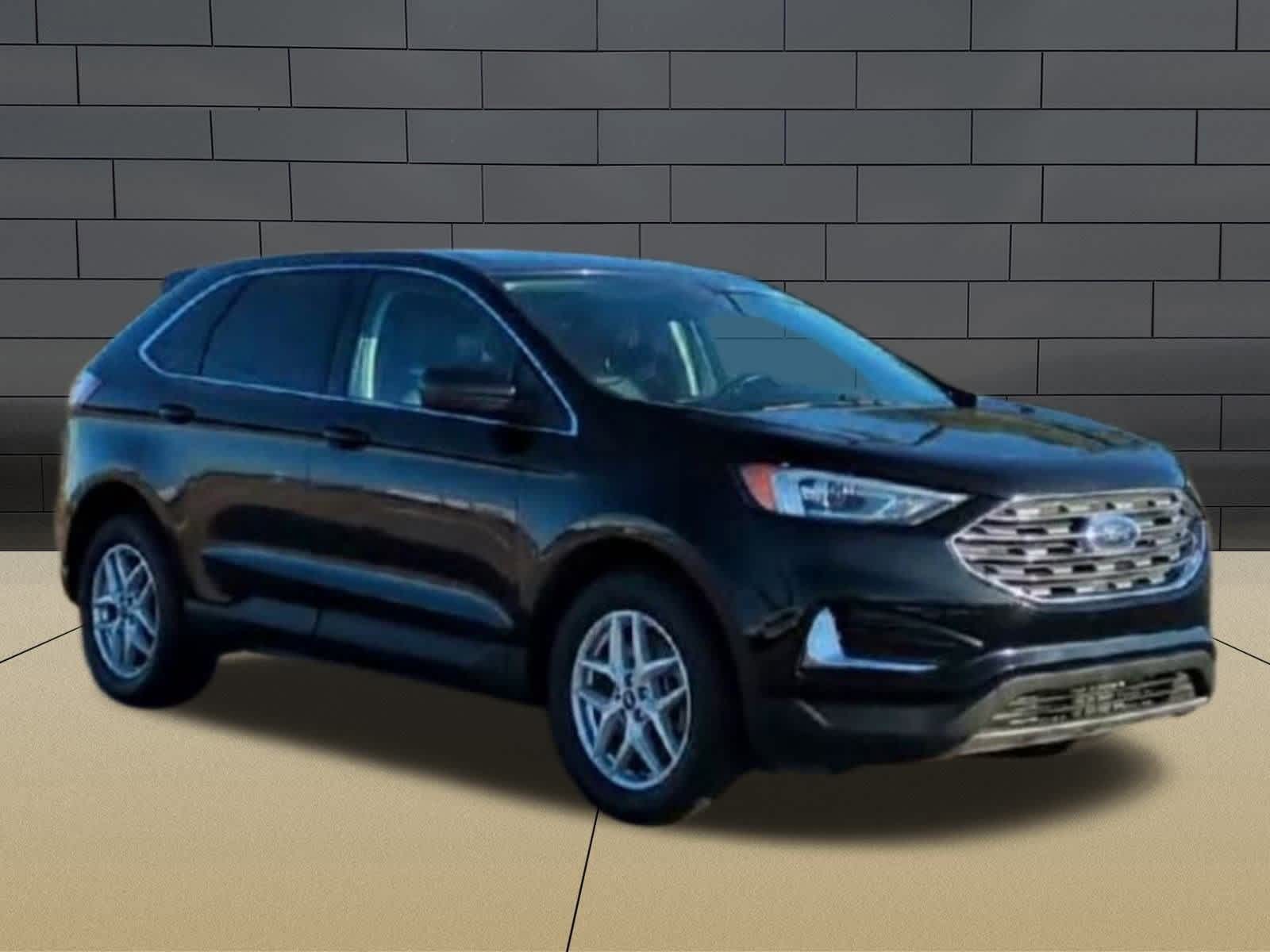 Thumbnail: 2022 Ford Edge - 2