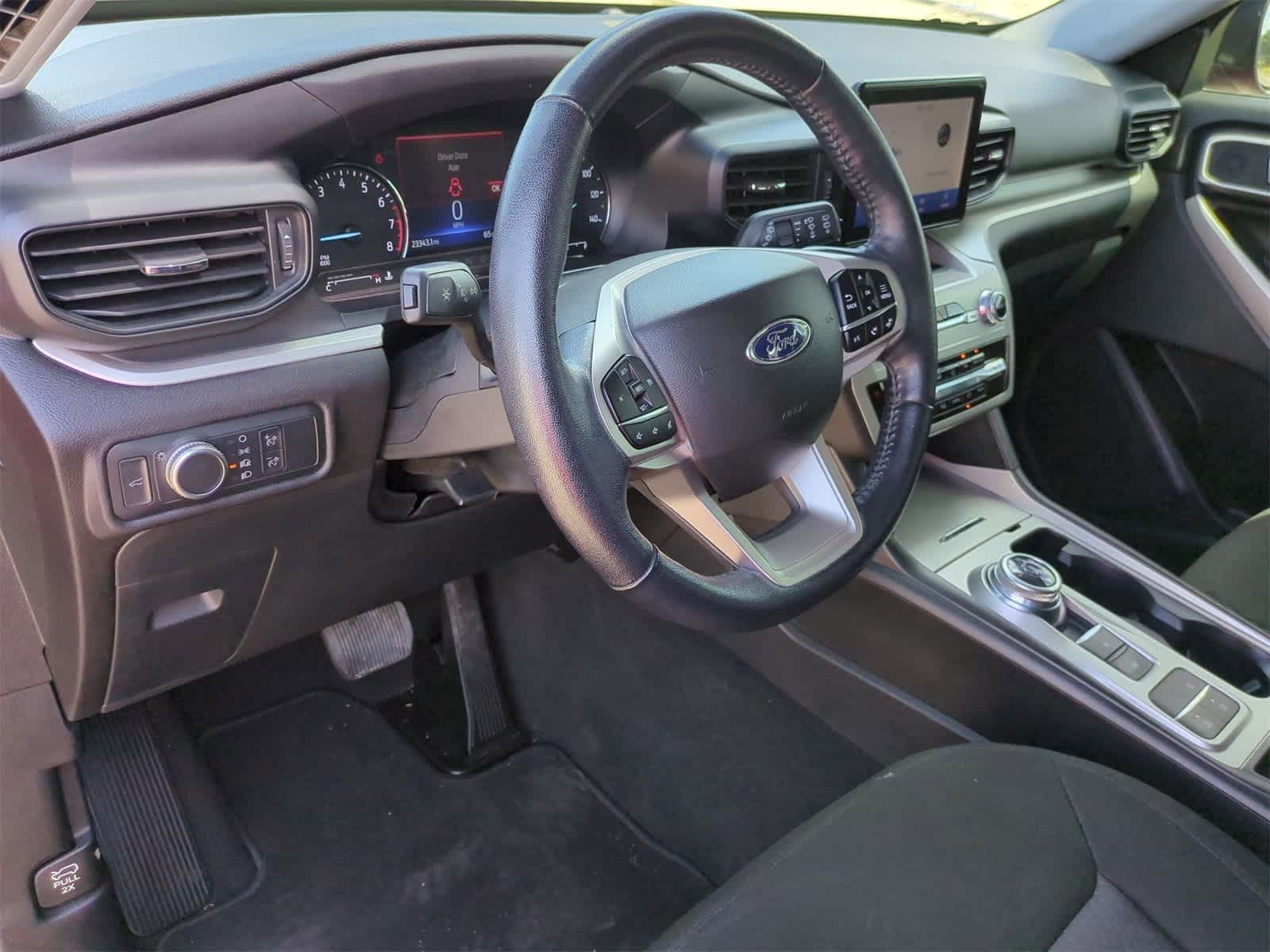 Thumbnail: 2022 Ford Explorer - 10