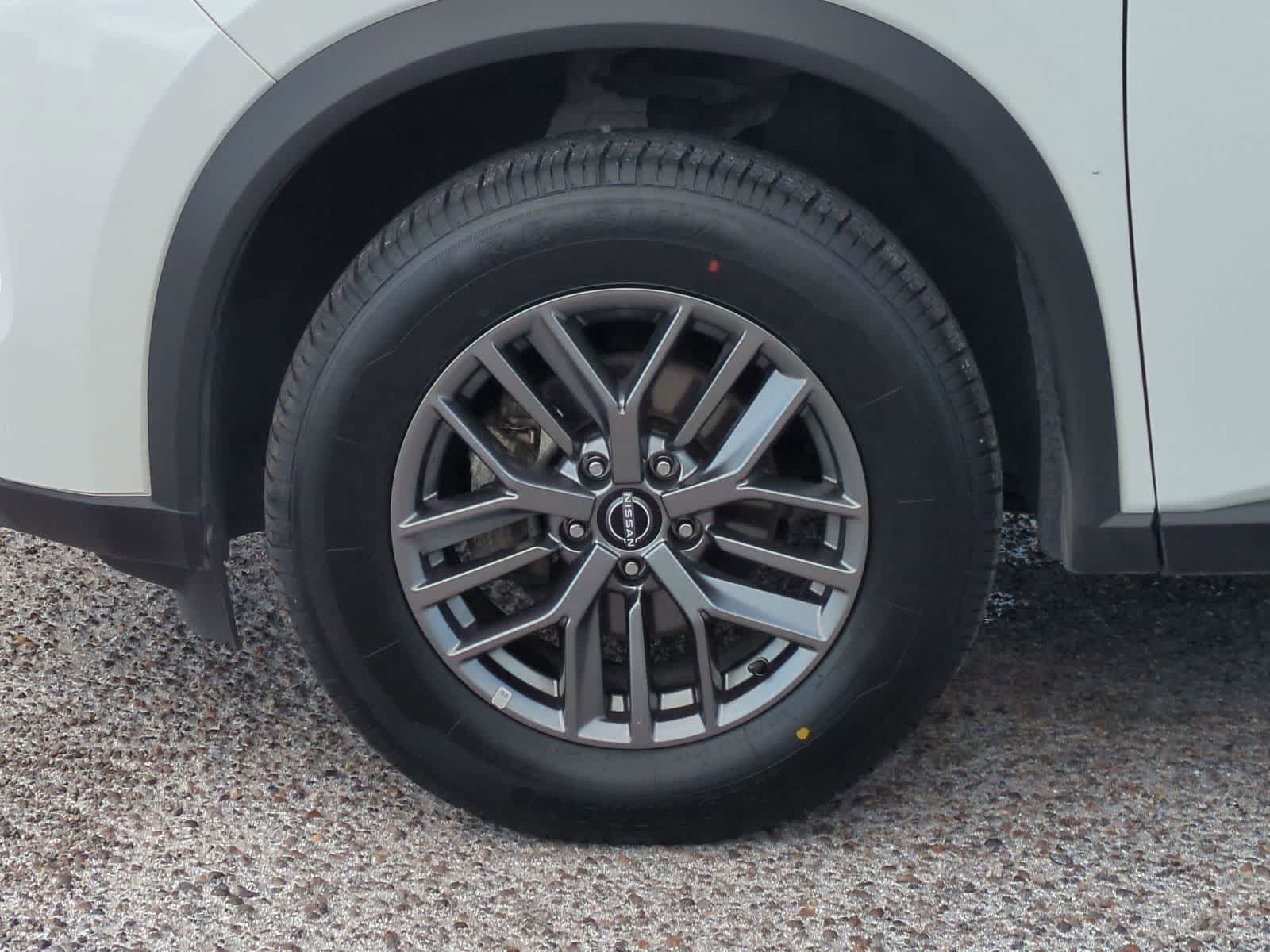 Thumbnail: 2023 Nissan Rogue - 31