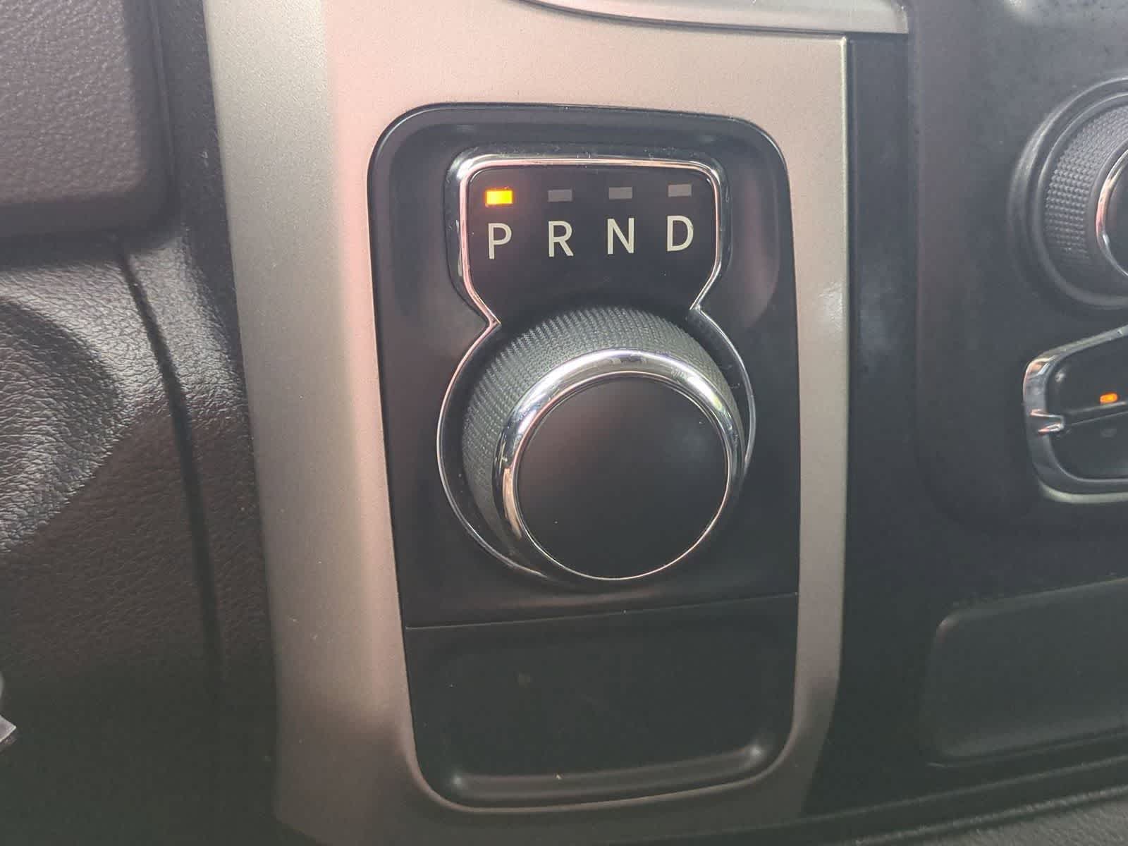 Thumbnail: 2020 RAM 1500 Classic - 15