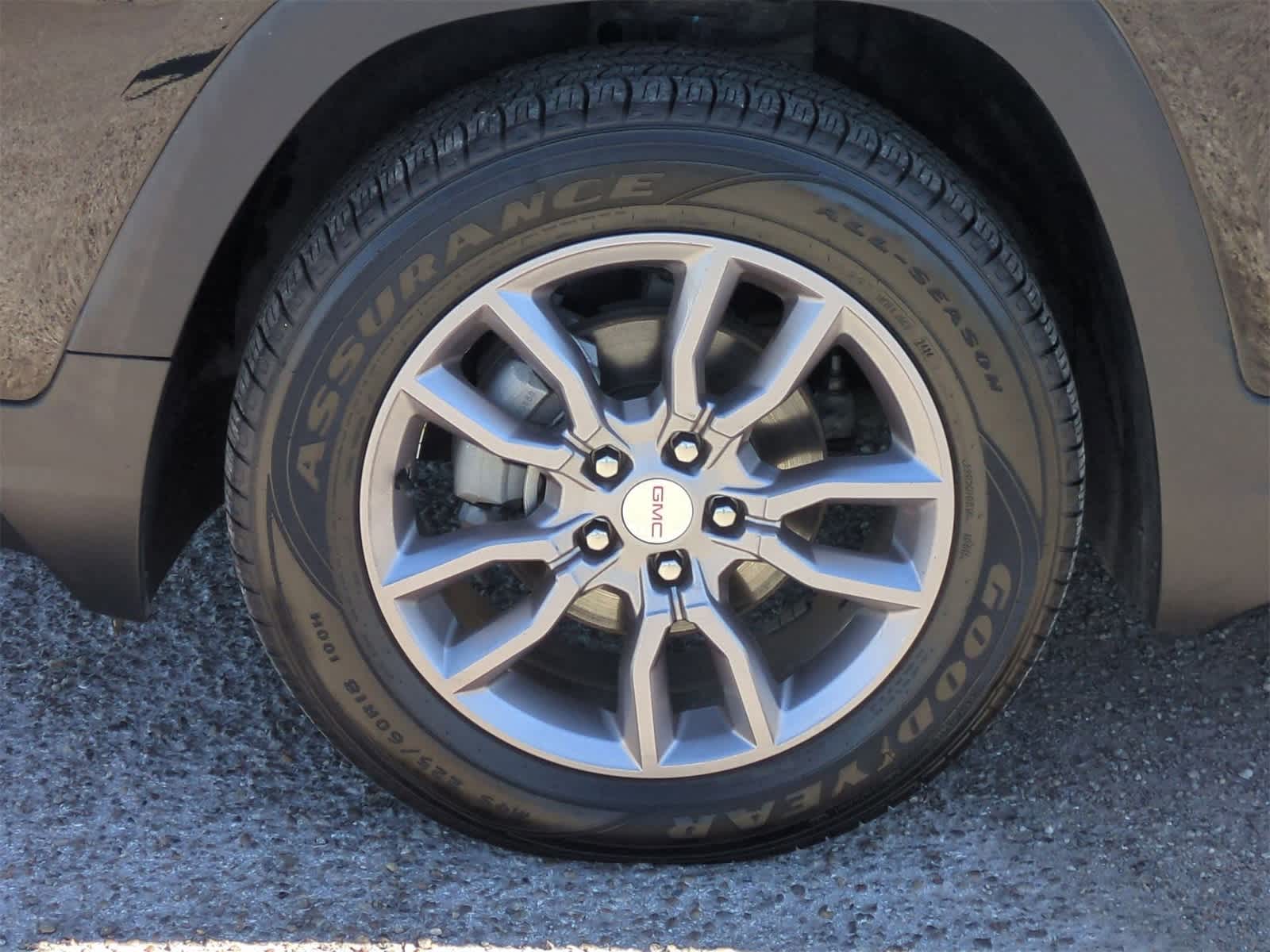 Thumbnail: 2023 GMC Terrain - 31