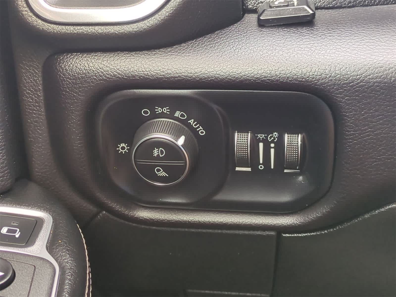 Thumbnail: 2022 RAM 2500 - 18