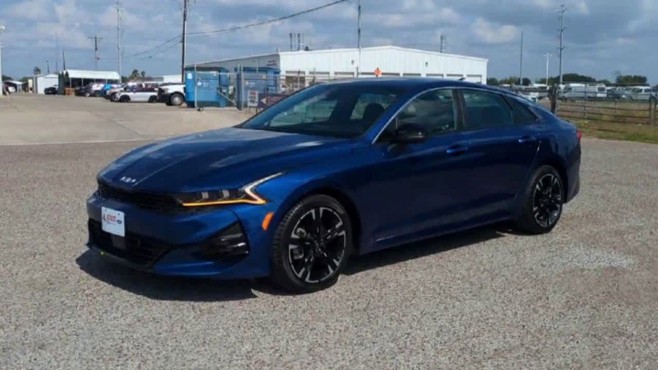 Thumbnail: 2023 Kia K5 - 4