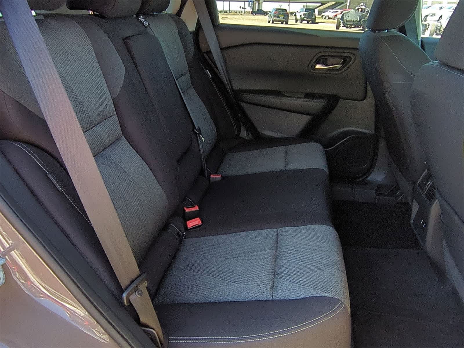 Thumbnail: 2025 Nissan Rogue - 25