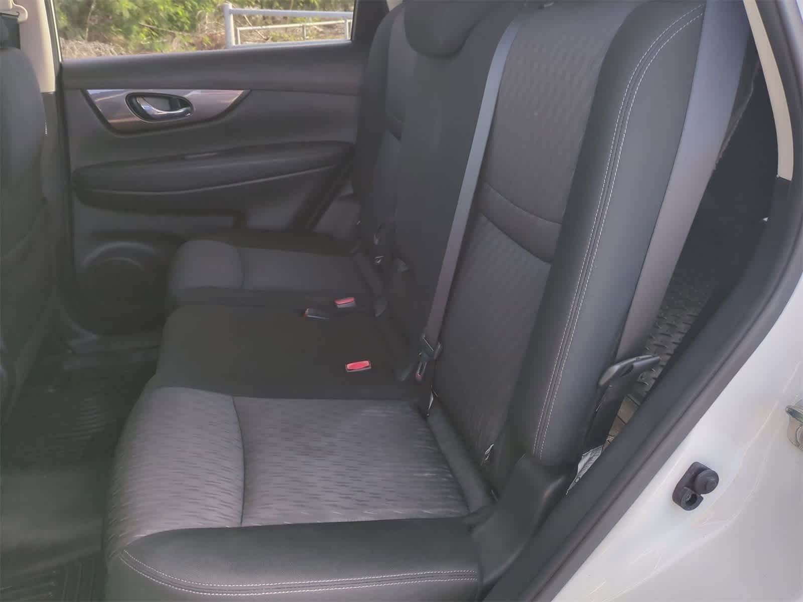 Thumbnail: 2019 Nissan Rogue - 23