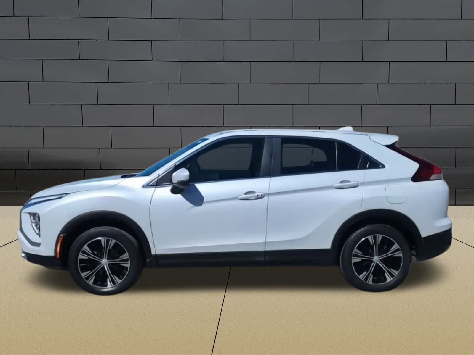 Thumbnail: 2022 Mitsubishi Eclipse Cross - 5