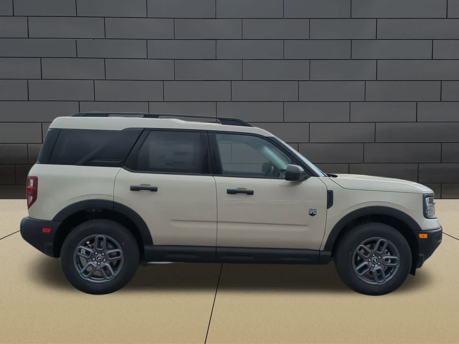 Thumbnail: 2025 Ford Bronco Sport - 9